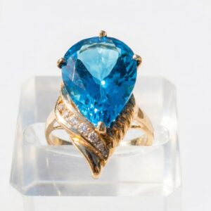 Blue Topaz 15.00 Ct Diamond  0.30 Ct Ring